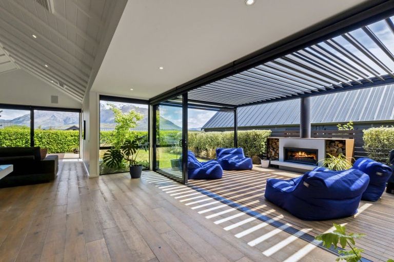 Photo of property in 58 Falconer Rise, Jacks Point, Queenstown, 9371
