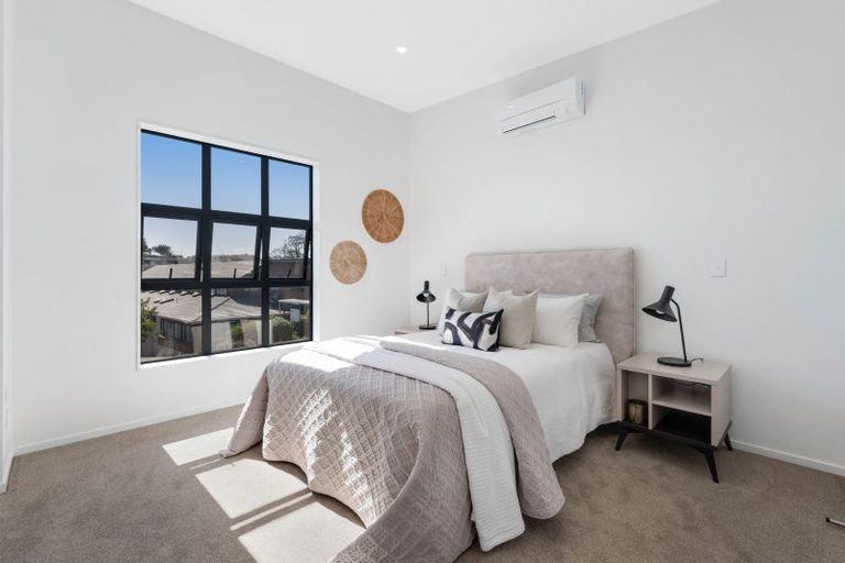 Photo of property in 32 Moore Street, Howick, Auckland, 2014