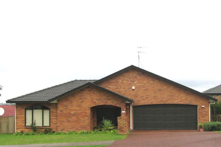 Photo of property in 12 San Bernadino Drive, Henderson, Auckland, 0612