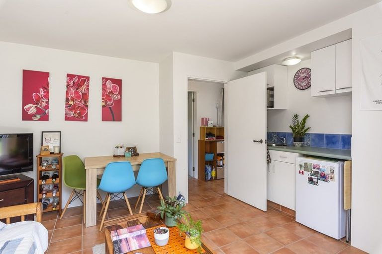 Photo of property in 75 Makora Road, Otaihanga, Paraparaumu, 5036