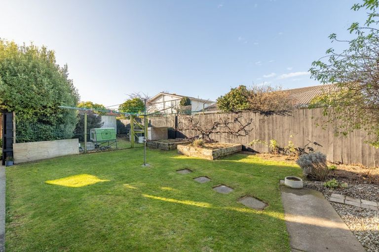 Photo of property in 18 Delaware Crescent, Russley, Christchurch, 8042