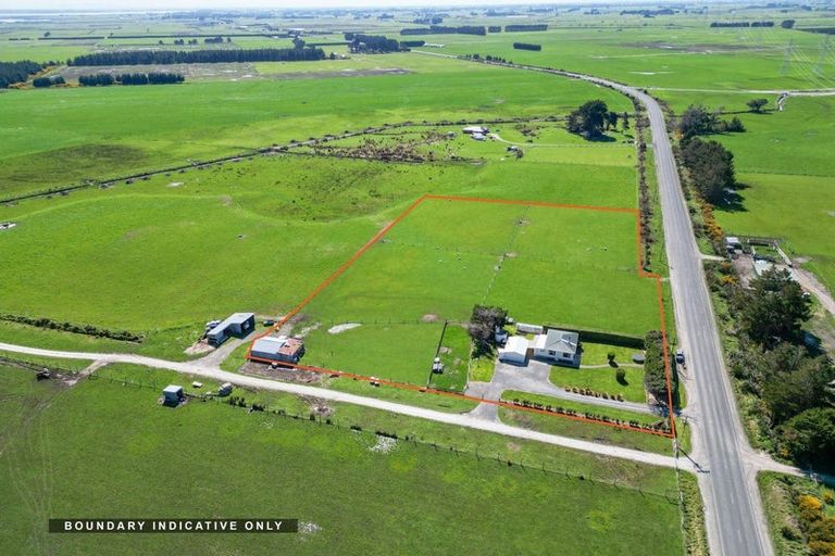 Photo of property in 460 Tiwai Road, Awarua Plains, Invercargill, 9877
