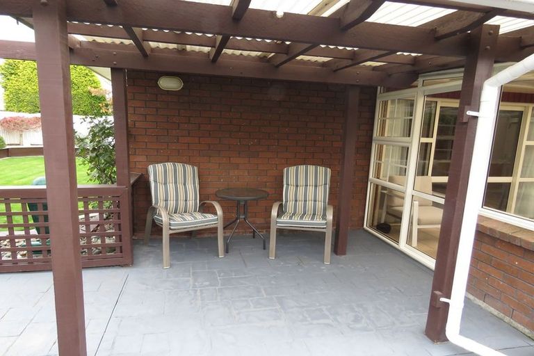 Photo of property in 51 Vogel Place, Waikiwi, Invercargill, 9810