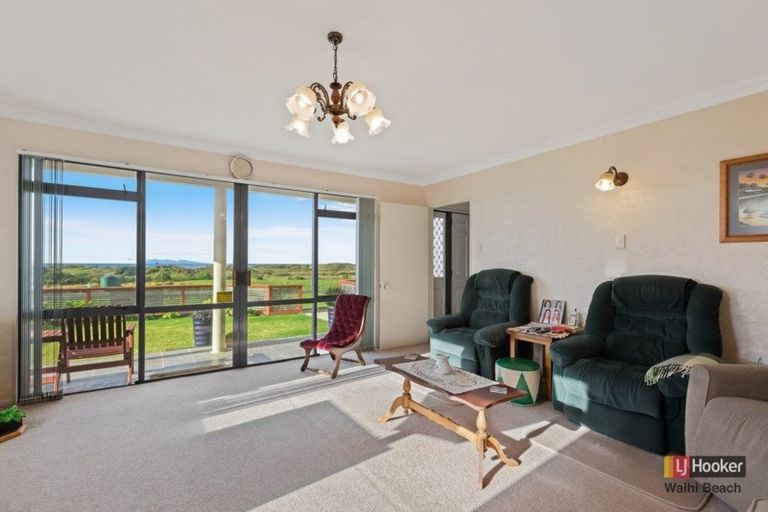 Photo of property in 142 Seaforth Road, Waihi Beach, 3611