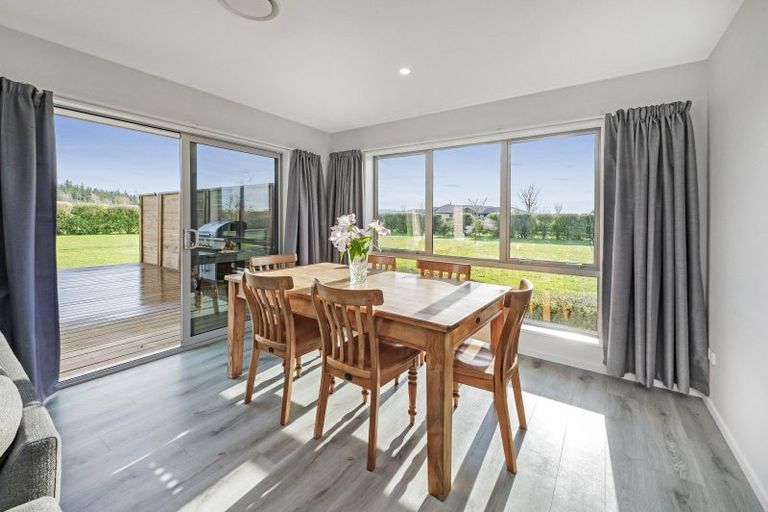 Photo of property in 25 Landsborough Drive, Darfield, 7571