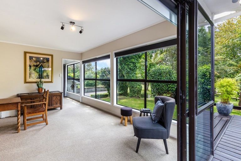 Photo of property in 137 Mapara Road, Acacia Bay, Taupo, 3385