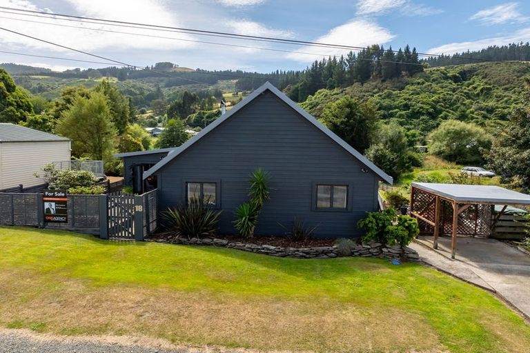 Photo of property in 18 Mill Street, Sawyers Bay, Port Chalmers, 9023