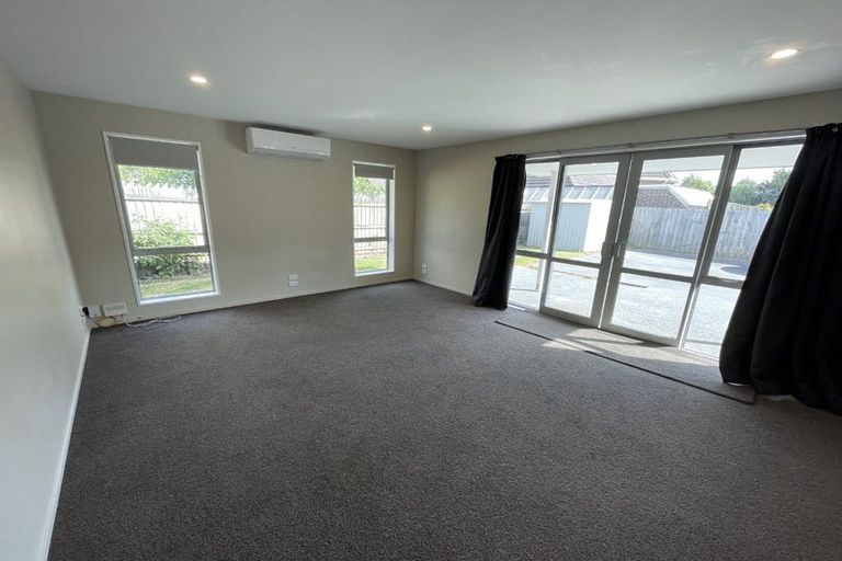 Photo of property in 107 Waimairi Road, Ilam, Christchurch, 8041