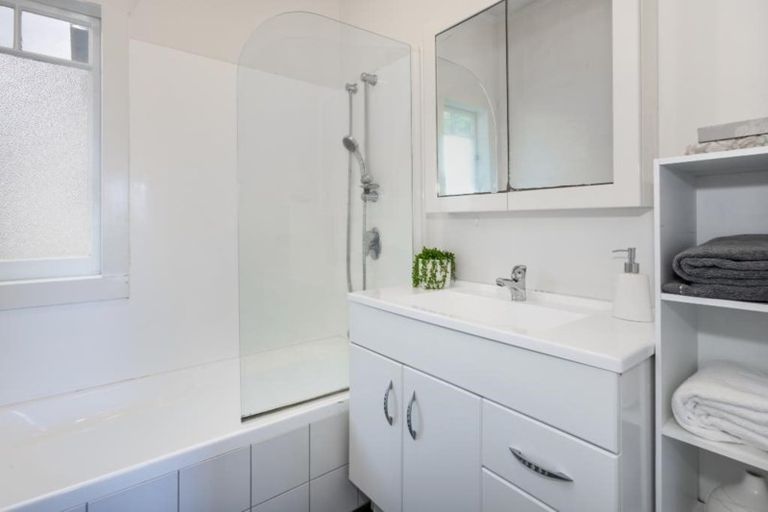 Photo of property in 46 Moa Road, Point Chevalier, Auckland, 1022