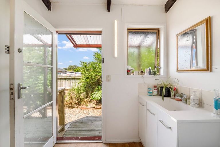 Photo of property in 33a Ladies Mile, Manly, Whangaparaoa, 0930