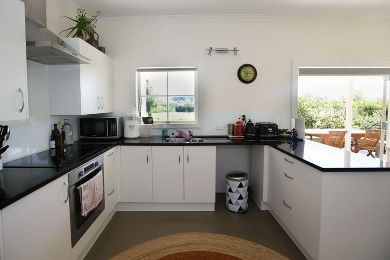 Photo of property in 449 School Road, Tomarata, Wellsford, 0974