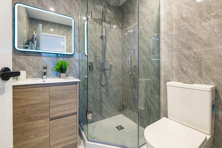 Photo of property in 3/12 William Street, Mangere East, Auckland, 2024