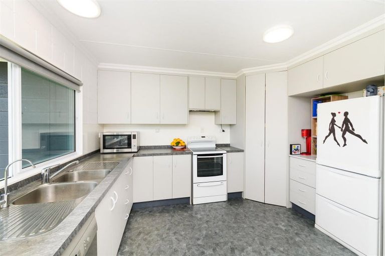 Photo of property in 17 Barnett Drive, Marton, 4710