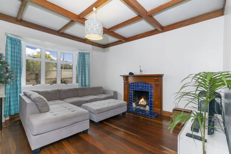 Photo of property in 1/8 Merani Street, Narrow Neck, Auckland, 0622