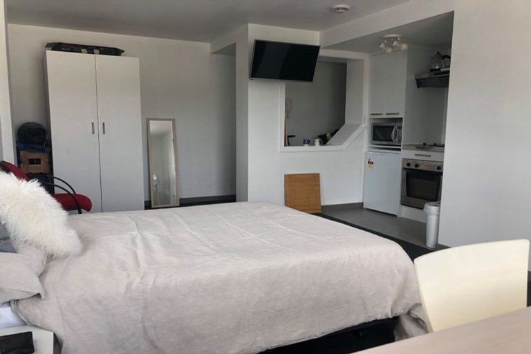 Photo of property in Southern Cross Apartments, 611/35 Abel Smith Street, Te Aro, Wellington, 6011