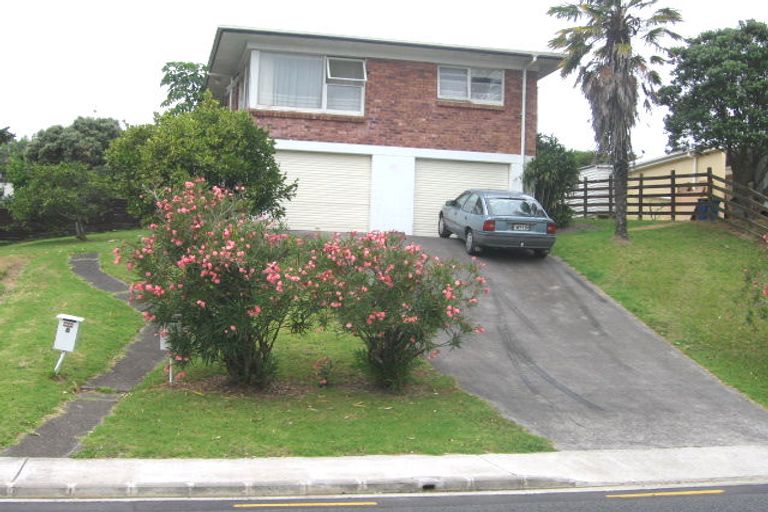 Photo of property in 1/8 Waverley Avenue, Glenfield, Auckland, 0629