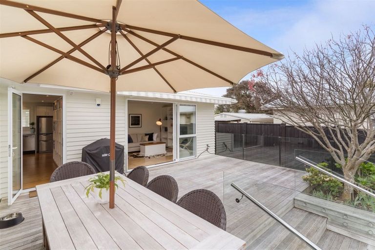 Photo of property in 85 Wharf Road, Te Atatu Peninsula, Auckland, 0610