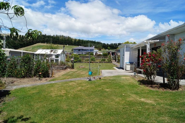 Photo of property in 8 Allan Street, Waikari, 7420