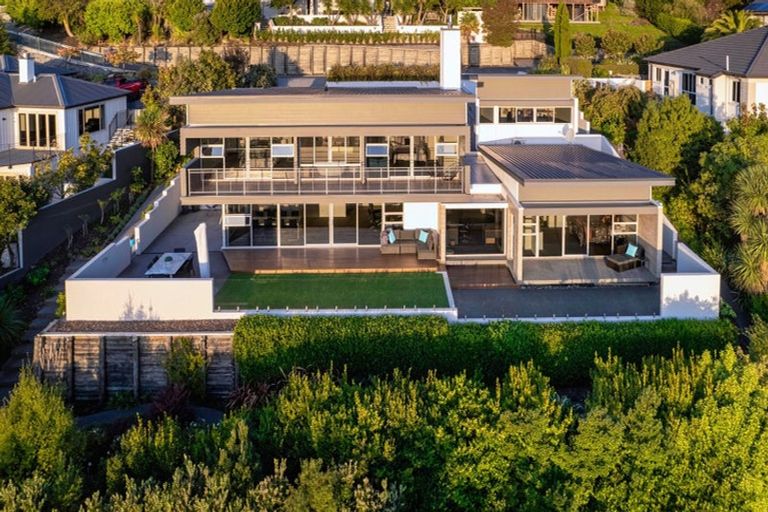 Photo of property in 6 Yelverton Place, Huntsbury, Christchurch, 8022