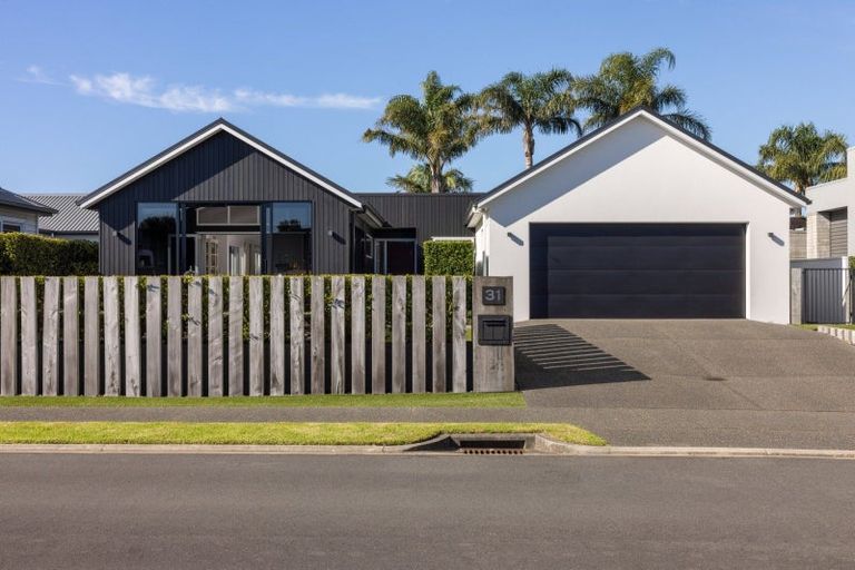 Photo of property in 31 Maria Tini Drive, Papamoa Beach, Papamoa, 3118