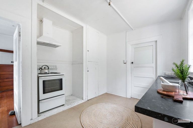 Photo of property in 1-2/6a Pohutukawa Street, Woburn, Lower Hutt, 5010