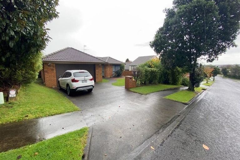 Photo of property in 10 Orangewood Drive, Northpark, Auckland, 2013