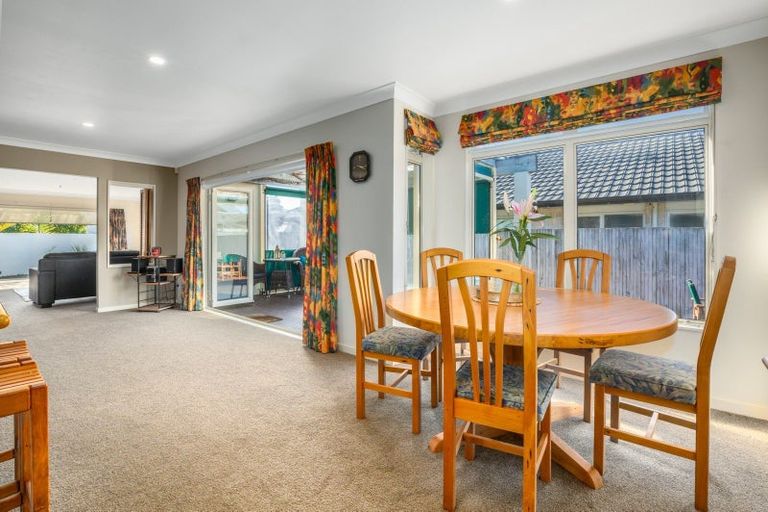 Photo of property in 12 Avion Terrace, Raumati Beach, Paraparaumu, 5032