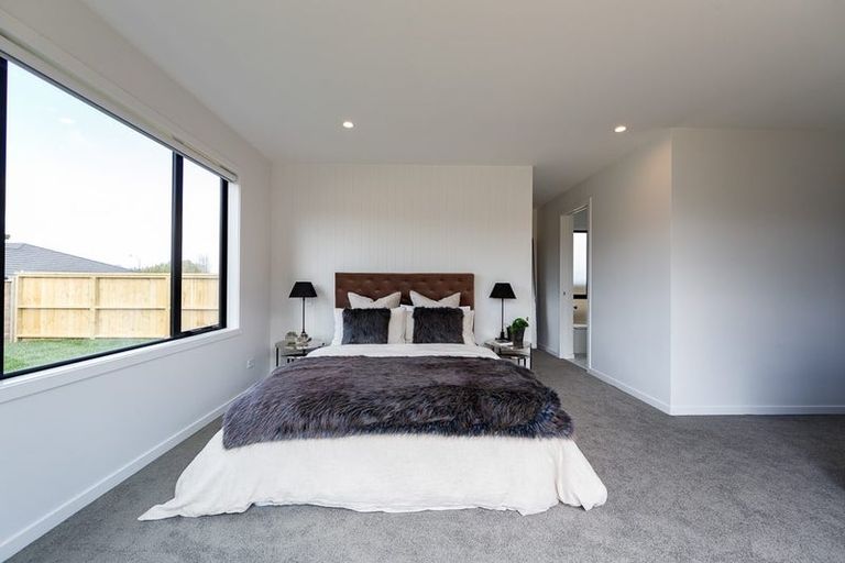 Photo of property in 1 Tremaine Avenue, Two Mile Bay, Taupo, 3330