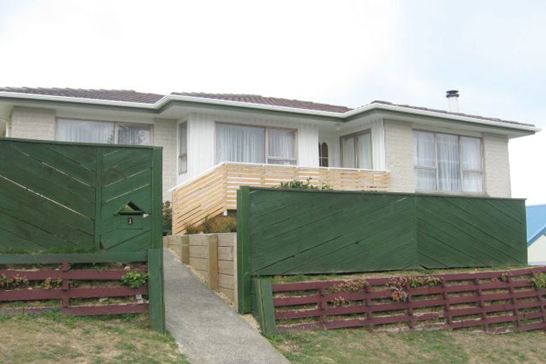 Photo of property in 1 Twomey Grove, Houghton Bay, Wellington, 6023
