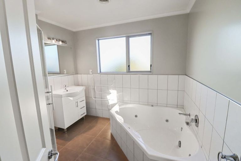 Photo of property in 145 Homebush Road, Khandallah, Wellington, 6035