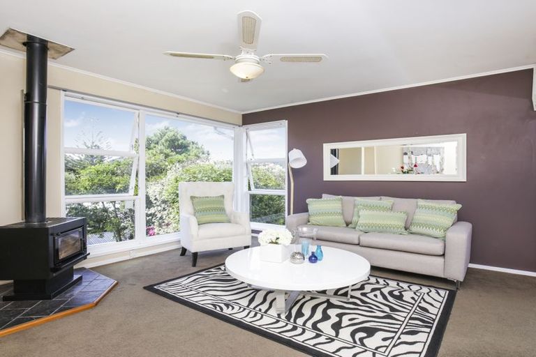 Photo of property in 105 Captain Scott Road, Glen Eden, Auckland, 0602