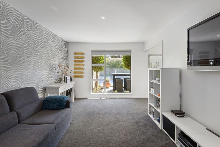 Photo of property in 89b Memorial Avenue, Ilam, Christchurch, 8053