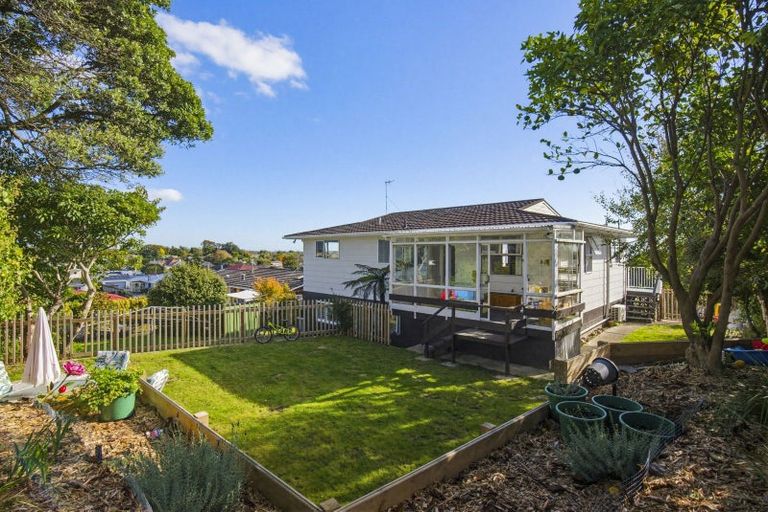 Photo of property in 27 Lancaster Street, Levin, 5510
