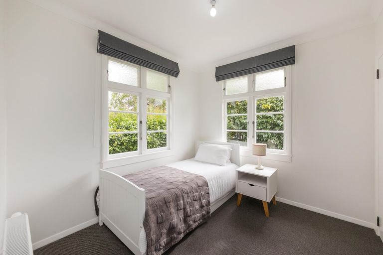 Photo of property in 35 Hardie Street, Hokowhitu, Palmerston North, 4410