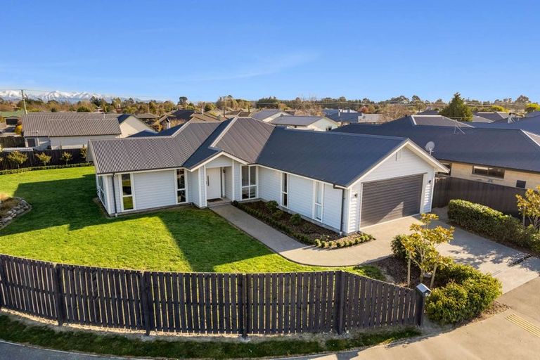 Photo of property in 5 Cressy Place, Darfield, 7510