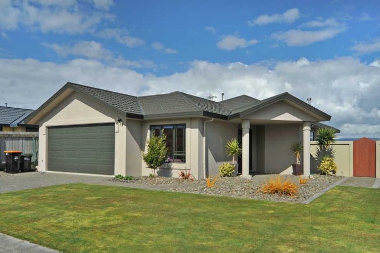Photo of property in 75 Parnell Heights, Kelvin Grove, Palmerston North, 4414