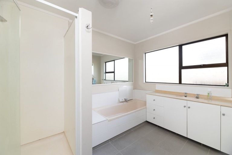 Photo of property in 39 Clivedene Street, Matua, Tauranga, 3110