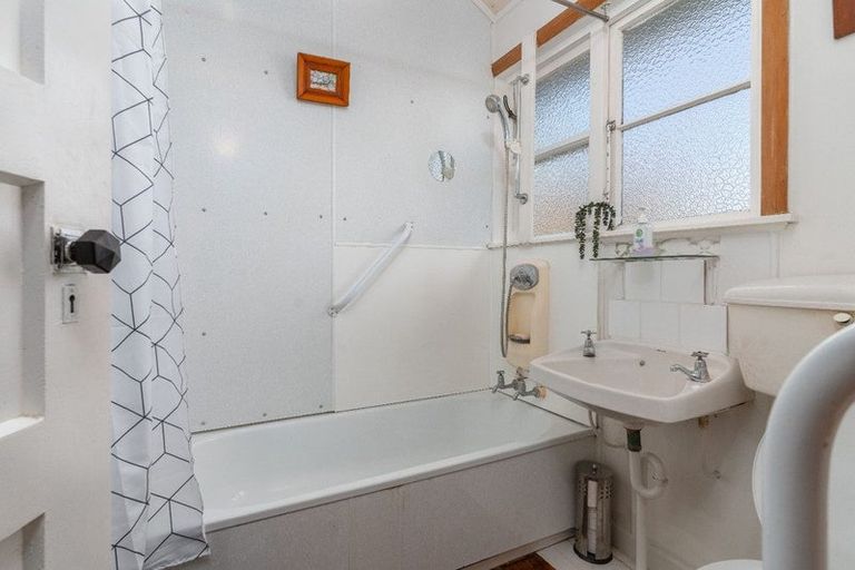 Photo of property in 118 Renall Street, Masterton, 5810