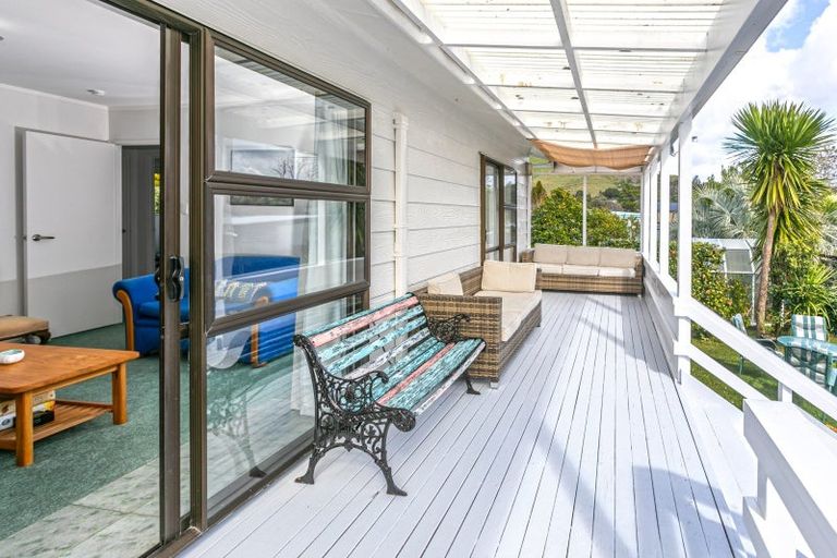 Photo of property in 11 Marlin Place, Whiritoa, Whangamata, 3691