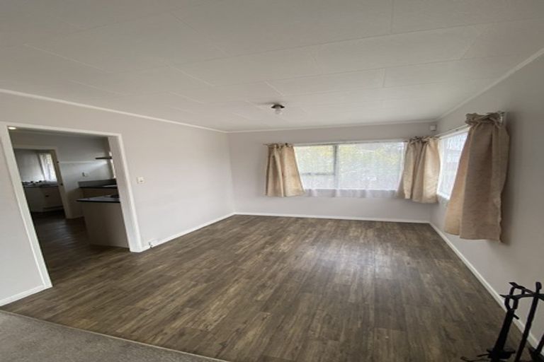 Photo of property in 127 Finlayson Avenue, Clendon Park, Auckland, 2103