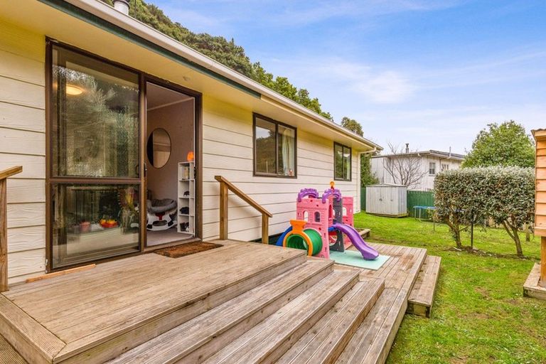 Photo of property in 37 Ruahine Street, Paraparaumu, 5032