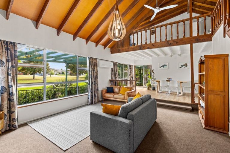 Photo of property in 110 Avondale Road, Taradale, Napier, 4112