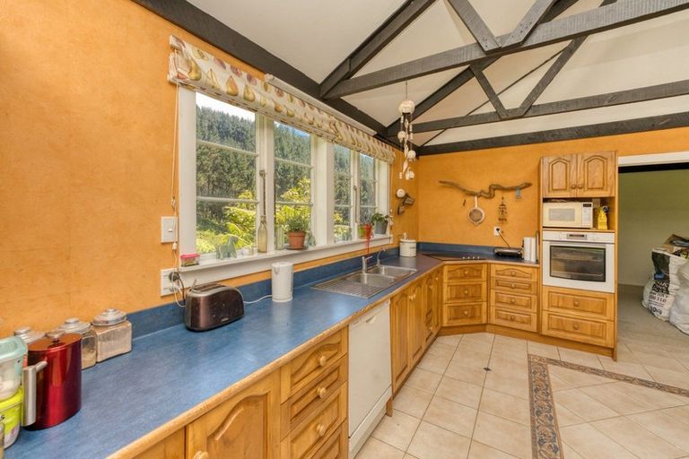 Photo of property in 305 Mangaone Road, Hautere, Otaki, 5582