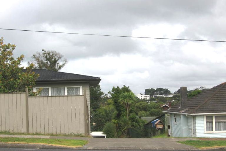 Photo of property in 3/27 Sunnynook Road, Forrest Hill, Auckland, 0620