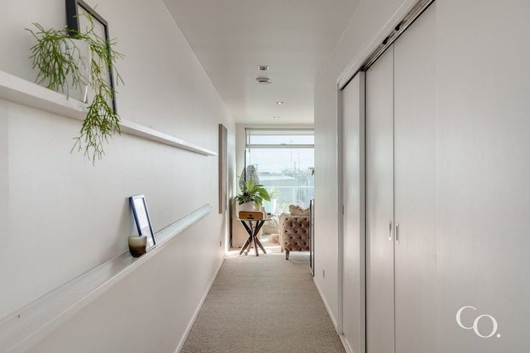 Photo of property in Palm Cove Apartments, 201/6 Tawa Street, Mount Maunganui, 3116