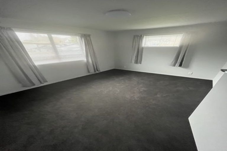 Photo of property in 3 Patterson Grove, Waikanae, 5036