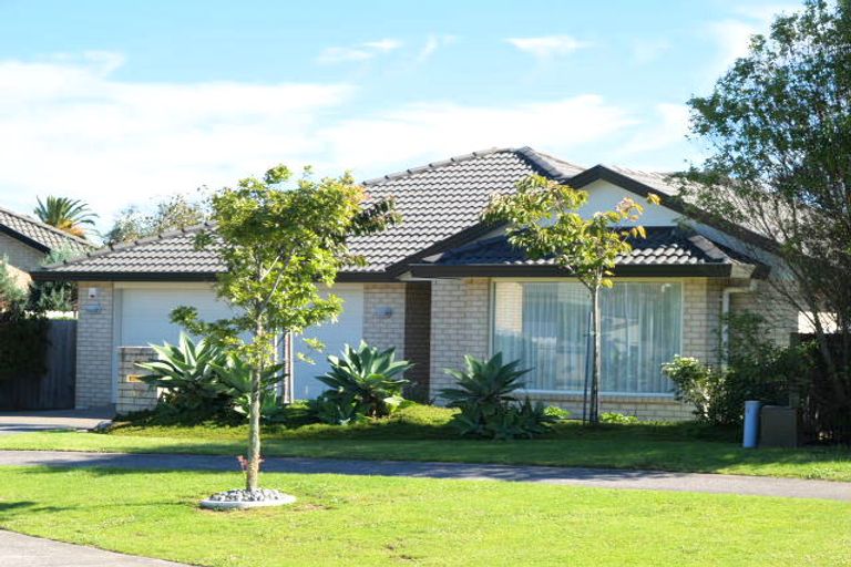 Photo of property in 35 Oakridge Way, Northpark, Auckland, 2013