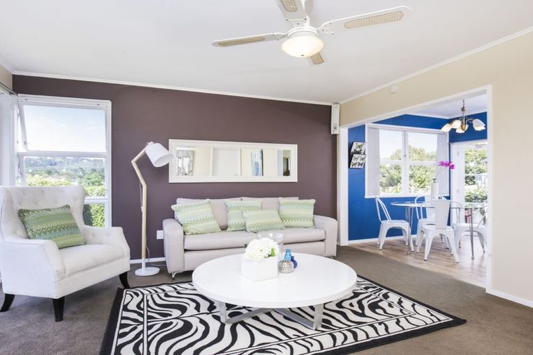 Photo of property in 105 Captain Scott Road, Glen Eden, Auckland, 0602