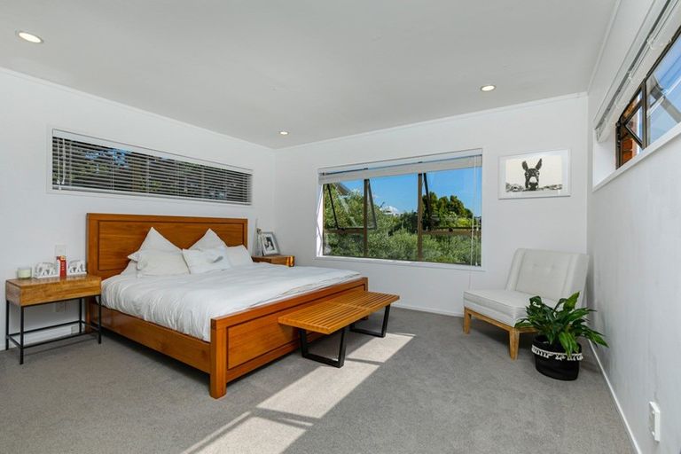 Photo of property in 2/22 Beulah Avenue, Rothesay Bay, Auckland, 0630