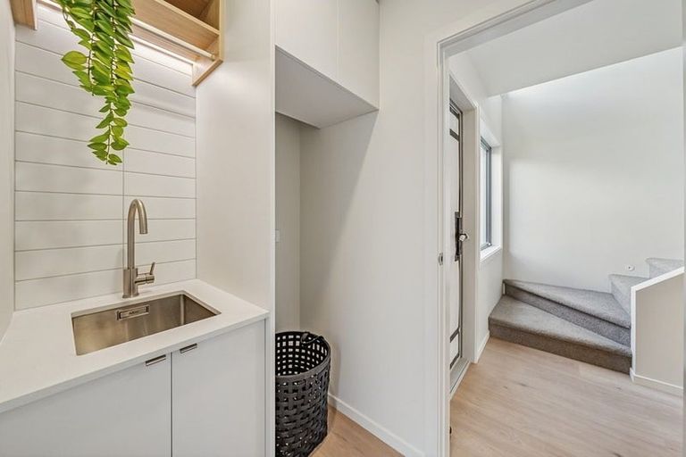 Photo of property in 75 Pretoria Street, Hutt Central, Lower Hutt, 5010